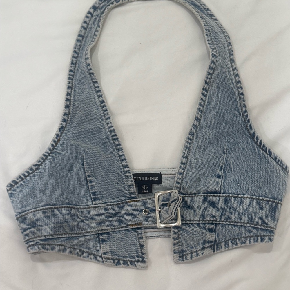 PrettyLittleThing Light Blue Denim Crop Top